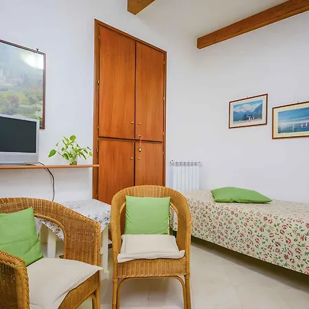 1 * Sorrento
