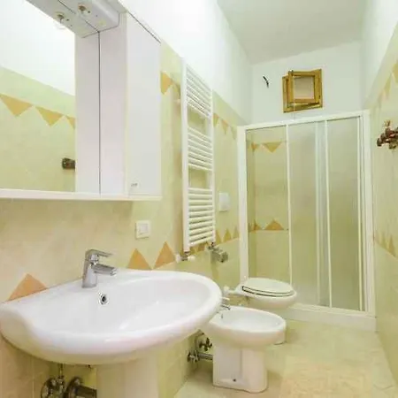 1 Apartment